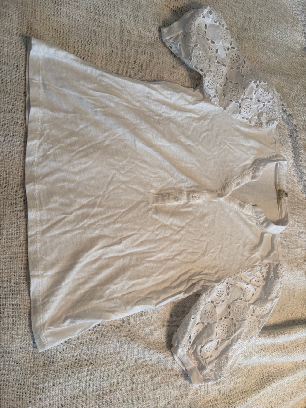 Boden Women’s White Eyelet Sleeve Henley Top US size 10